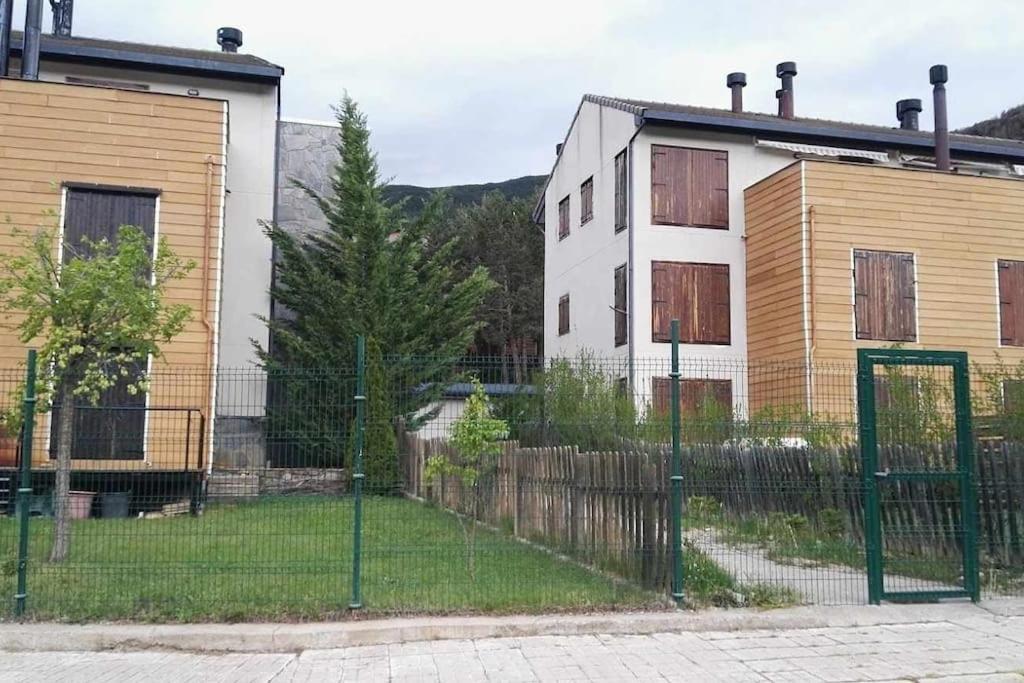 Casa Nora ビリャヌア エクステリア 写真